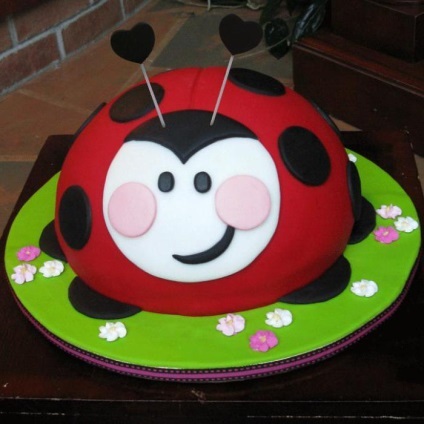 rețete tort gărgăriță (tort) rețete tort Ladybug