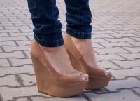 Pantofi sub jeans (blugi) Pantofi sub blugi