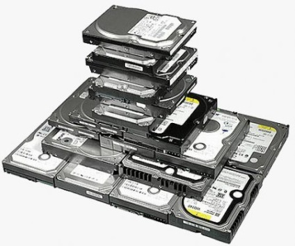 Instalarea hard disk-ul (e) opțional Instalarea unui hard disc opțional