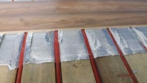 Izolație sub laminat pe tipuri de pardoseli din beton și stilul (styling) Izolație sub laminat pe tipuri de pardoseli din beton și styling
