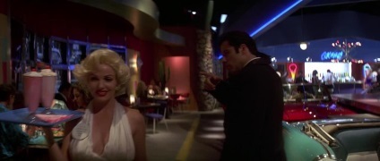 Accesând „Pulp Fiction“ Am vrut să conduc cele trei filme pentru prețul de unul! „(Fiction) Accesând „Pulp Fiction“ Am vrut să conduc cele trei filme pentru prețul de unul!