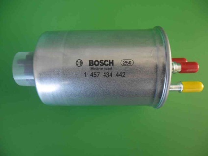 Schimbare pe filtrul de motorină 1 (diesel) Schimbare pe filtru de combustibil diesel 1
