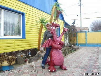 figura Dragon Garden cu mâinile (șerpi) figura Dragon Garden cu mâinile sale