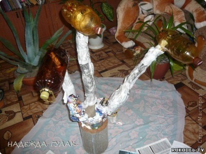 figura Dragon Garden cu mâinile (șerpi) figura Dragon Garden cu mâinile sale