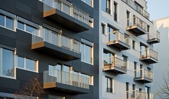 C începe construirea unei noi acasă (acasă) C începe construirea unei noi acasă