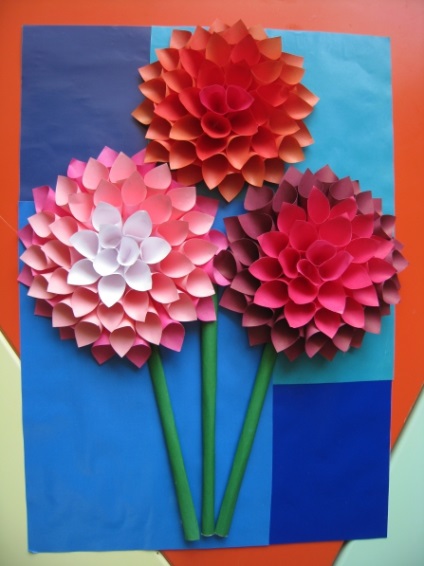 Flori de hartie „dahlia“ (pentru profesori) Flori de hartie „dahlia“