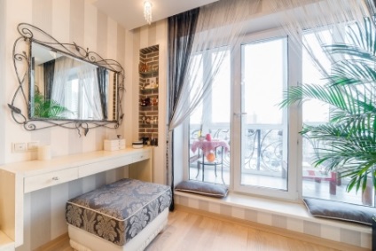 balcon franțuzesc (62 fotografii) balcon forjate sau o loggie în Hrușciov, uși și obloane, ceea ce este (usa) balcon franțuzesc (62 poze) balcon forjate sau o loggie în Hrușciov, ușile și obloanele, este