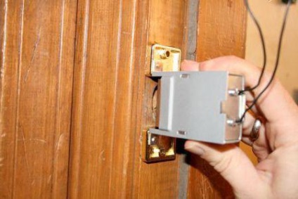 Cum se schimbă larva în semne de blocare a ușii de instrucțiuni de rupere și de înlocuire (instrucțiunile) Cum se schimbă larva în semne de blocare a ușii de instrucțiuni de rupere și de înlocuire