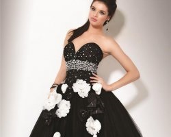 Cum de a alege o nunta negru mireasa rochie de imagine într-o rochie de mireasa in negru (nunta) Cum de a alege o nunta negru mireasa rochie de imagine într-o rochie de mireasa in negru