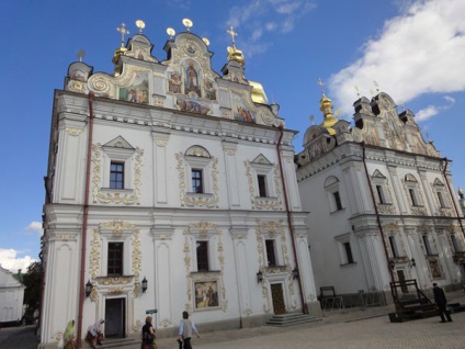 Kiev-Pechersk, descriere Ucraina, fotografii, care se află pe hartă, cum să ajungi acolo (e) Kiev-Pechersk, descriere Ucraina, fotografii, care se află pe hartă, cum să obțineți