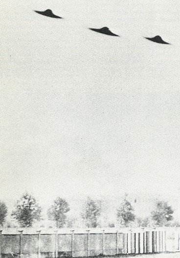 fotografii reale de OZN-uri (obiecte neidentificate de zbor) fotografii reale ufo