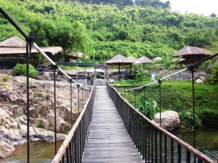 Rezerva, cascadă și izvoare termale Yang Bay în Nha Trang (Vietnam) fotografii, harta și video (VND poate alimenta) Rezerva, cascadă și Hot Springs Yang Bay din Nha Trang (Vietnam) fotografii, harta si video