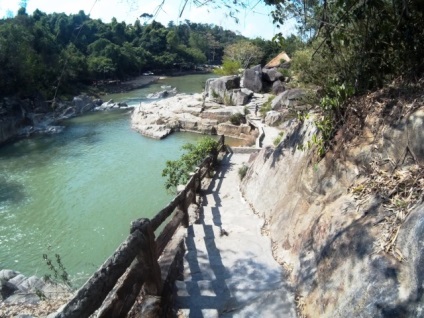 Rezerva, cascadă și Hot Springs Yang Bay din Nha Trang (Vietnam) fotografii, harta și video (Yang Bey Vietnam) Rezerva, cascadă și Hot Springs Yang Bay din Nha Trang (Vietnam) fotografii, harta si video