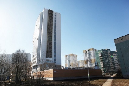 LCD „Casa pe școală«»sunt îndeplinite, dar ar dori mai multe verdeturi“ (dorit) LCD „Casa pe școală«»sunt îndeplinite, dar ar fi mai verde“