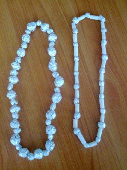 Jewellery din material rezidual (prescolarii) Jewellery din material rezidual