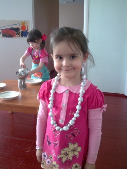 Bijuterii din material rezidual (pentru părinți) Jewellery din material rezidual