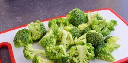 Broccoli cu brânză în rețete cuptor cu fotografii, calorica (calorii) Broccoli cu brânză în rețete cuptor cu fotografii, calorii
