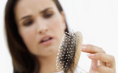 Сърбяща кожа (сърбеж), причините за лечение на косата есен