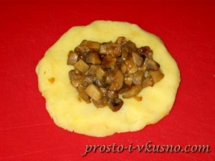 Cartofi zrazy fungi (ciuperci zrazy cartofi) Zrazy de cartofi cu ciuperci