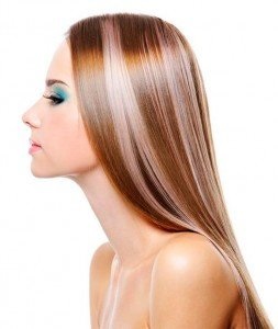 Colorat pe fotografie păr blond pentru comparație - înainte și după - și video Urco (lumina) Colorat pe fotografie păr blond pentru comparație - înainte și după - și video Urco