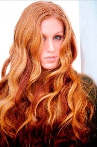Colorat pe fotografie păr blond pentru comparație - înainte și după - și video Urco (colorat) Colorat pe fotografie păr blond pentru comparație - înainte și după - și video Urco