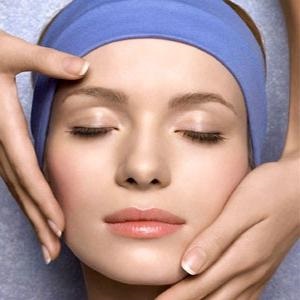 Facials la domiciliu (persoană) Facials la domiciliu