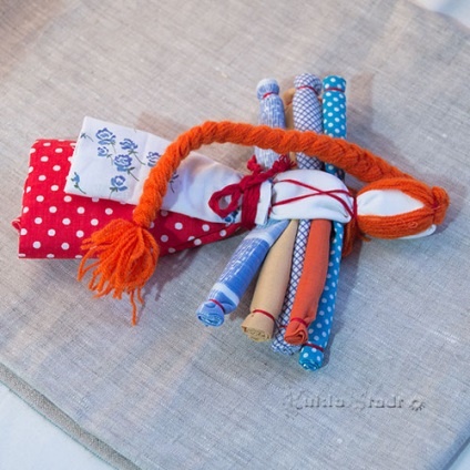 Doll Desyatiruchka 1 (păpușă populară) Doll Desyatiruchka 1