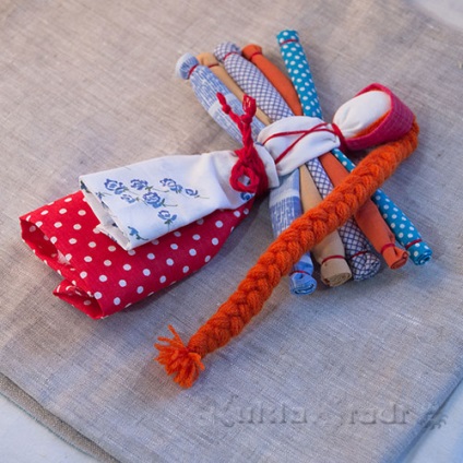 Doll Desyatiruchka 1 (păpușă populară) Doll Desyatiruchka 1