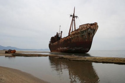 nave DEAD (48 poze) (abandonată) nave DEAD (48 poze)