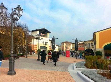 Milano Serravalle Outlet (Serravalle) - cum să ajungi acolo, ce branduri pentru a cumpăra