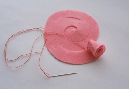 Rose a făcut din pâslă, cu mâinile lor (mâini) Rose a făcut din pâslă, cu mâinile lor