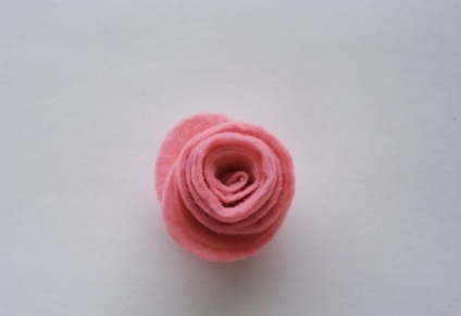 Rose a făcut din pâslă, cu mâinile lor (Felt roz nevoie) Rose a făcut din pâslă, cu mâinile lor