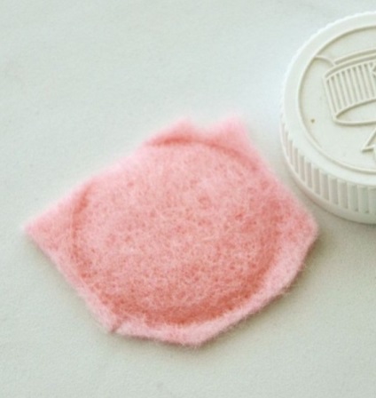 Rose a făcut din pâslă, cu mâinile lor (pâslă) Rose a făcut din pâslă, cu mâinile lor