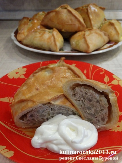 Carne Somsa (somsa carne) Samsa cu carne