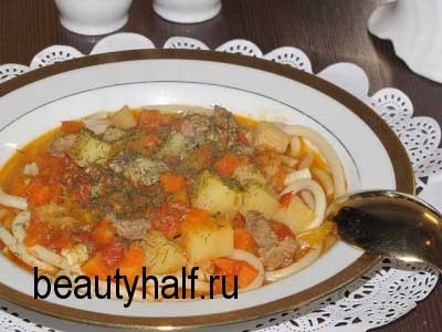 supa Lagman jumătate fină (carne de vită) supa Lagman jumătate amendă