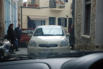 Studiu de a conduce (conduce pe partea stângă) A învăța să călărească