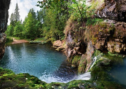 Cascada atysh, călător (călător) Cascada atysh, călător