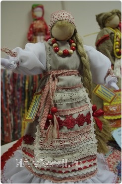 oameni Doll