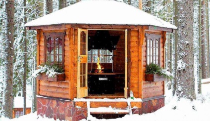Gazebo cu o fotografie cămin (cămin) Gazebo cu cămin foto