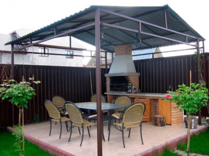 Gazebo cu o fotografie cămin (cămin) Gazebo cu cămin foto