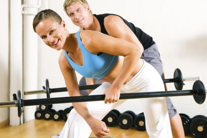 Genunchii rănit după exercițiu, ce să facă (a face) Genunchii rănit după exercițiu, ce să facă