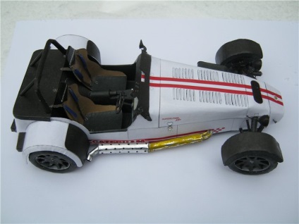 Caterham mâinile proprii (Caterham) Caterham mâinile proprii
