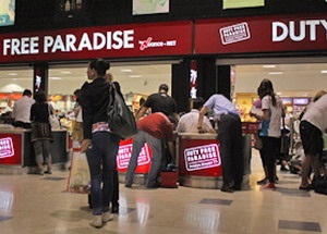 Duty Free în Antalya - prețuri mici în magazin aeroport (taxe) Duty Free în Antalya - prețuri mici în magazin de aeroport