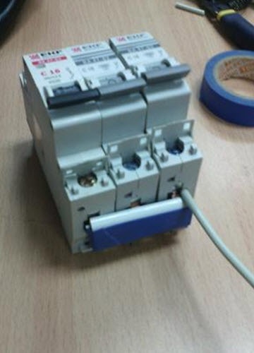 Cum se conectează mașinile pieptene, sfaturi electrician (principalul punct de conectare) Cum se conectează mașinile pieptene, sfaturi electrician