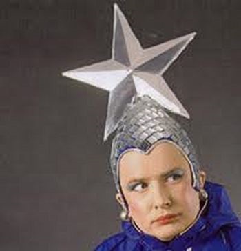 Cum sa faci o stea ca Serduchka (Verka Serduchka cu mâinile) Cum sa faci o stea ca Serduchka