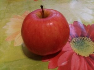 Narghilea pe măr (soiuri de toamnă de iarnă) Narghilea pe Apple