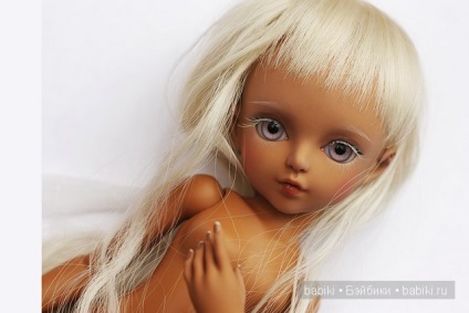 machiaj Doll (machiaj, cu fața în sus papusa) (cu mâinile) Doll machiaj (machiaj, cu fața în sus papusa)