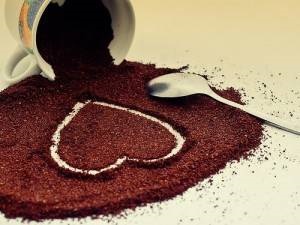Corpul masca de cafea - utilizarea eficientă a boabelor (corp masca de cafea) Corpul masca de cafea - boabe eficiente de aplicare