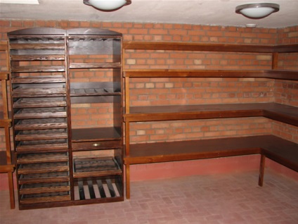 Decorarea pereții pivniță, de afaceri de vară (pivniță) Decorarea pereții pivniță, de afaceri de vară