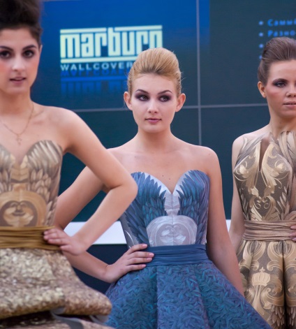 Rochii monitorului - fotografie de la expoziție (rochii poze cu fete) Rochii monitorului - fotografii din spectacol